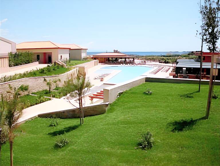 Apollonia Beach Resort & Spa in Malevizi