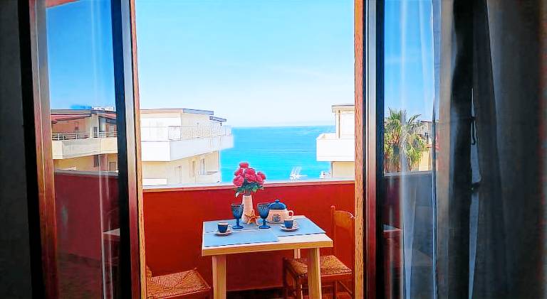 Lovely holiday apartment | Close to the beach | Dogs allowed in Parghelia