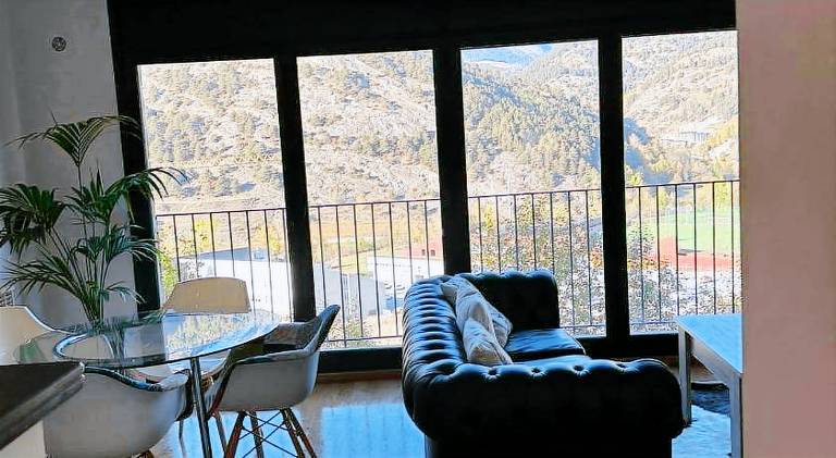 Rental apartment with 2 rooms for 4 persons — photo 3
