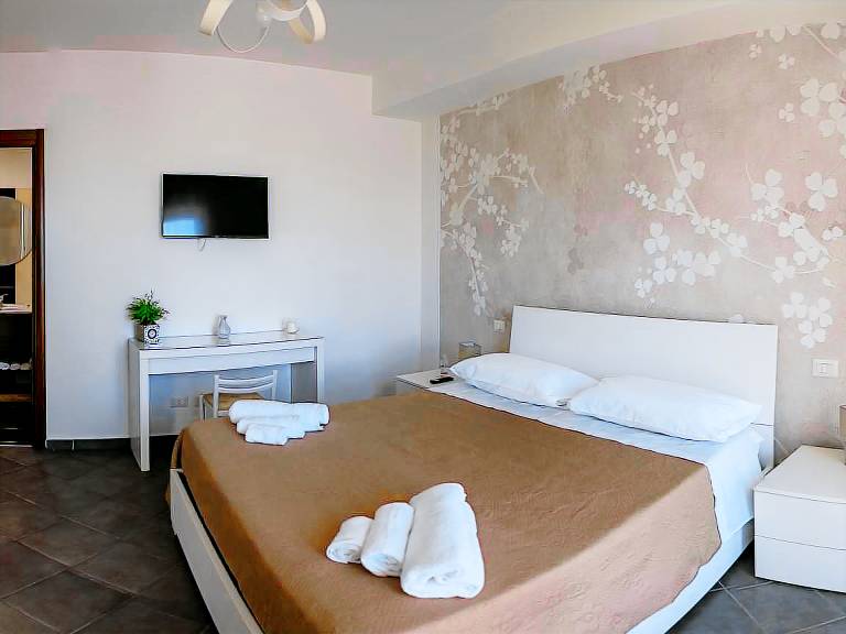 Pleasant holiday apartment with patio | Next to the beach | Suitable for remote work | Pets allowed — photo 3