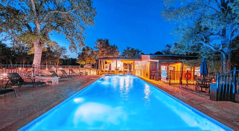 House with barbeque & pool in Wimberley, TX