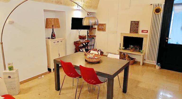 Pleasant vacation home with patio & jacuzzi | Good for workation | Pets are welcome — photo 2