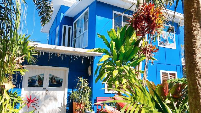 House Dicky Beach
