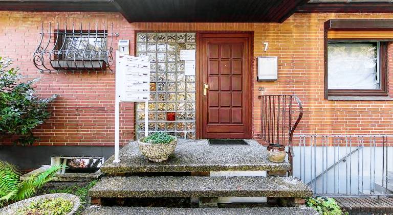 Apartment with barbeque, terrace & garden — photo 3