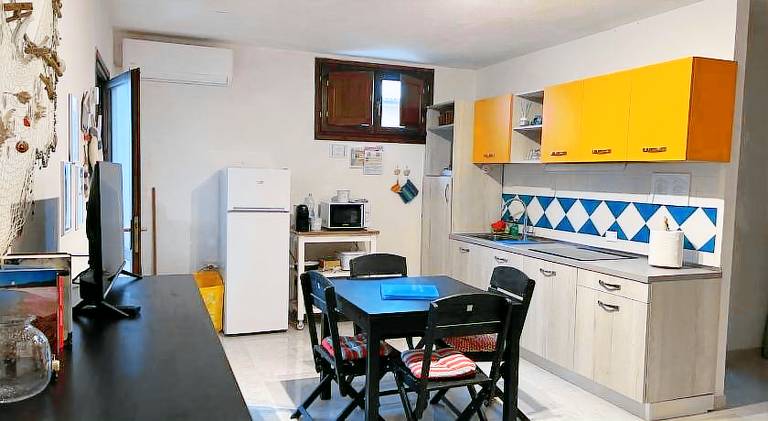 Holiday apartment with terrace — photo 4