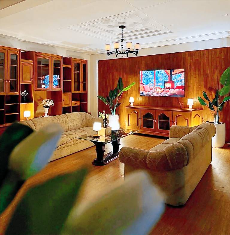 House with 1 room for 8 persons in Bandung