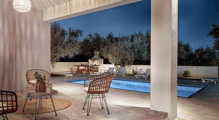 Villa with garden, terrace & barbeque — photo 4