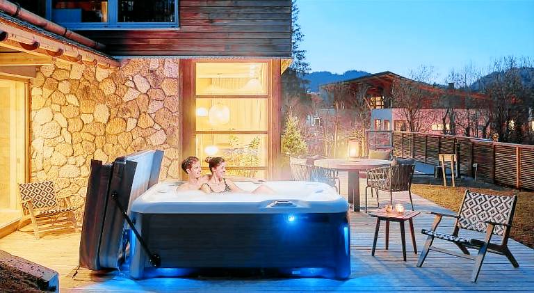 Serviced apartment with sauna, pool & yard — photo 2