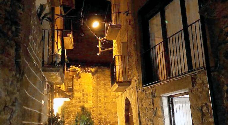 Vacation home with 3 rooms for 8 persons in Lleida