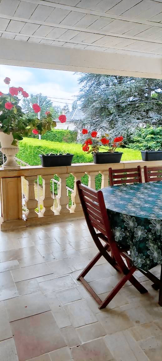 Family-friendly vacation home with garden, BBQ & patio | Garden view | Dogs allowed — photo 2