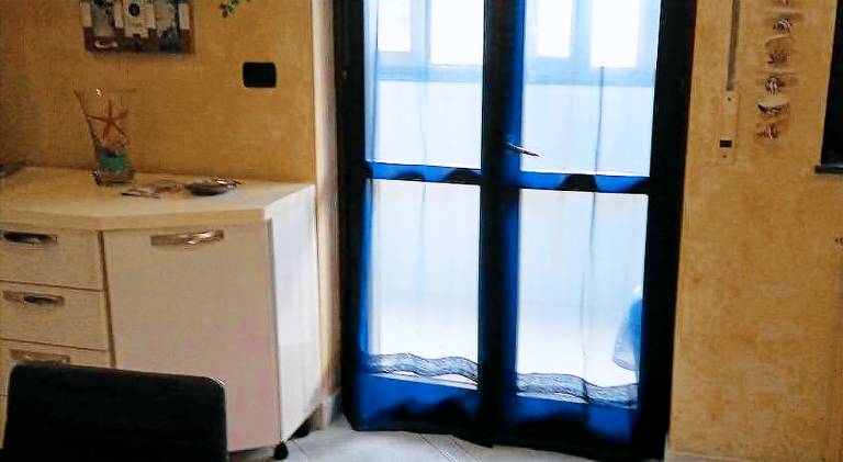 Apartment with 2 rooms for 5 persons — photo 4