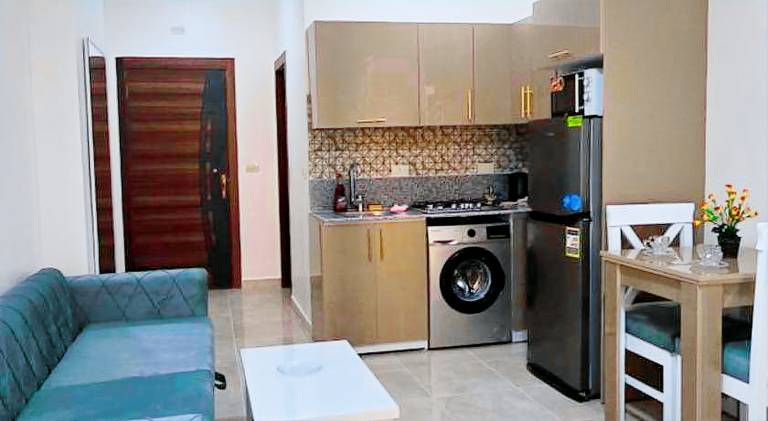 Apartment with pool — photo 2