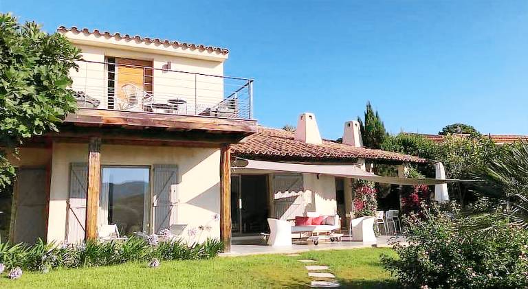 Villa with pool in Porto-Vecchio