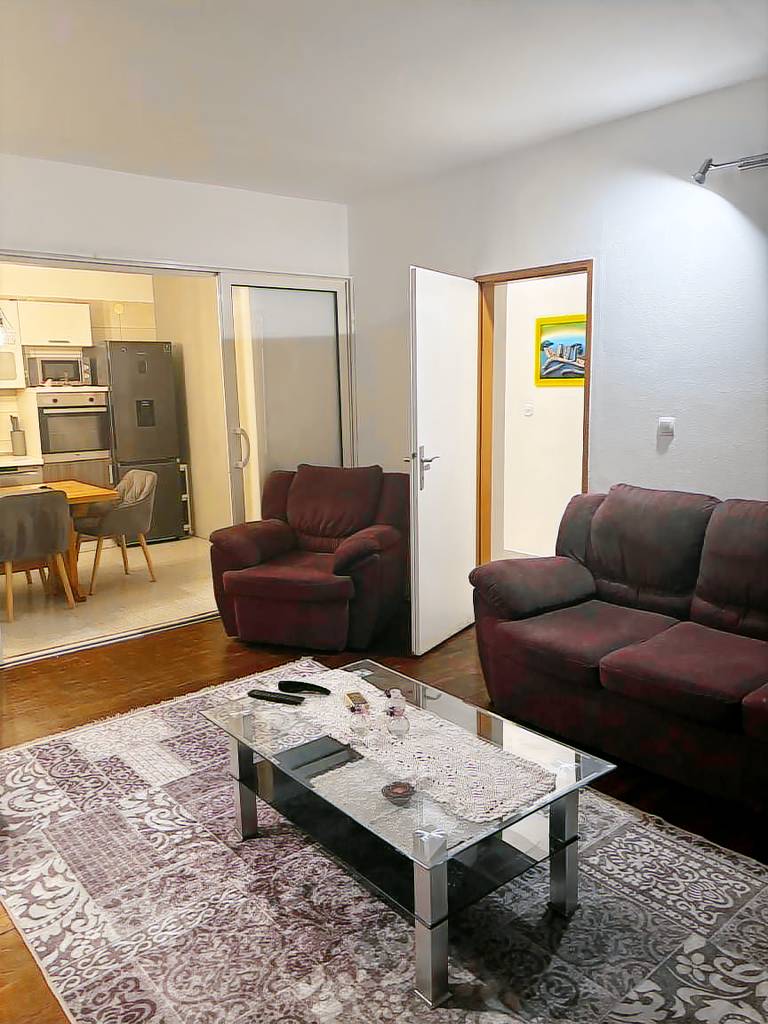 Holiday apartment with patio & BBQ — photo 5
