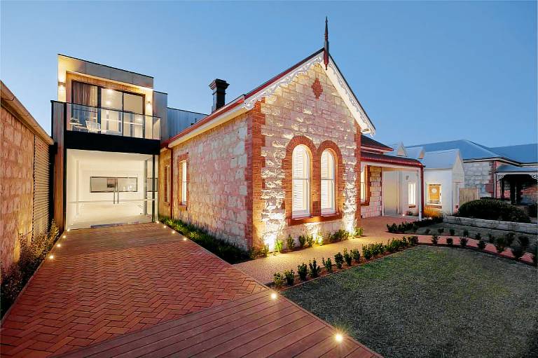 Serviced apartment Portsea