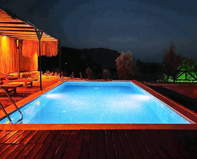Vacation home with garden, jacuzzi & pool | Perfect for remote work | Pets are welcome in Antalya