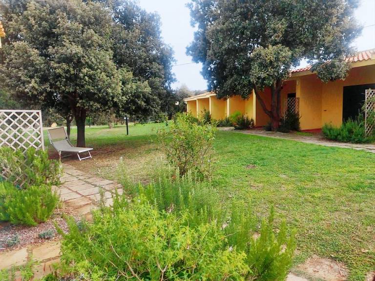 Child-friendly apartment with barbeque, garden & pool | Nature view | Pets are welcome — photo 3