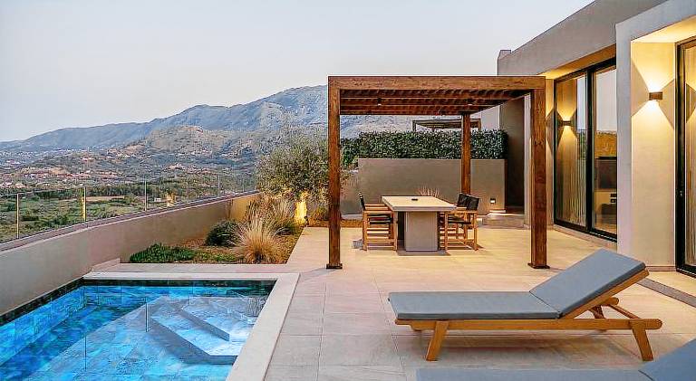 Villa with private pool, terrace & BBQ | Perfect for remote work — photo 2