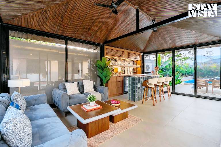 Villa with barbecue & pool | Pet-friendly — photo 3