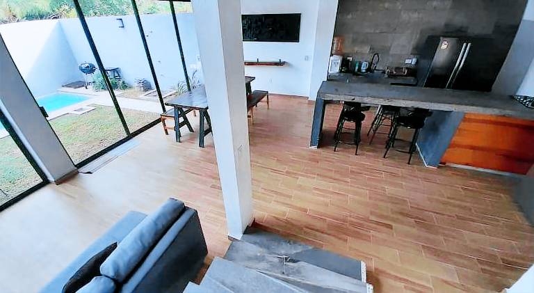 Villa with pool — photo 2