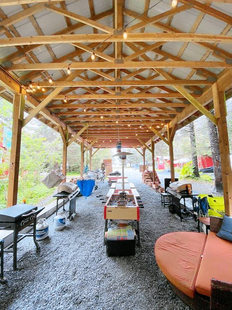 Nauti Otter Inn and Yurt Village — photo 3