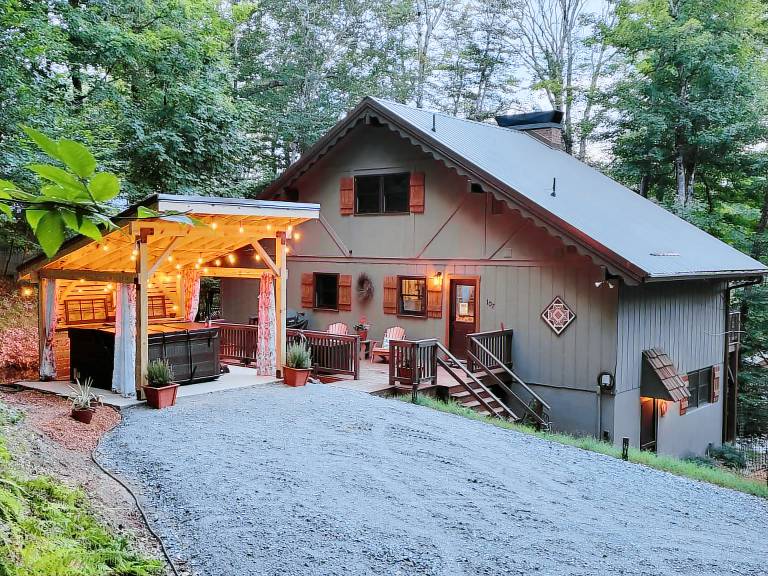House  Beech Mountain