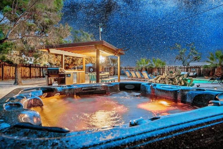 Indigo Sky Oasis - Pool, Hot Tub & Stargazing — photo 4