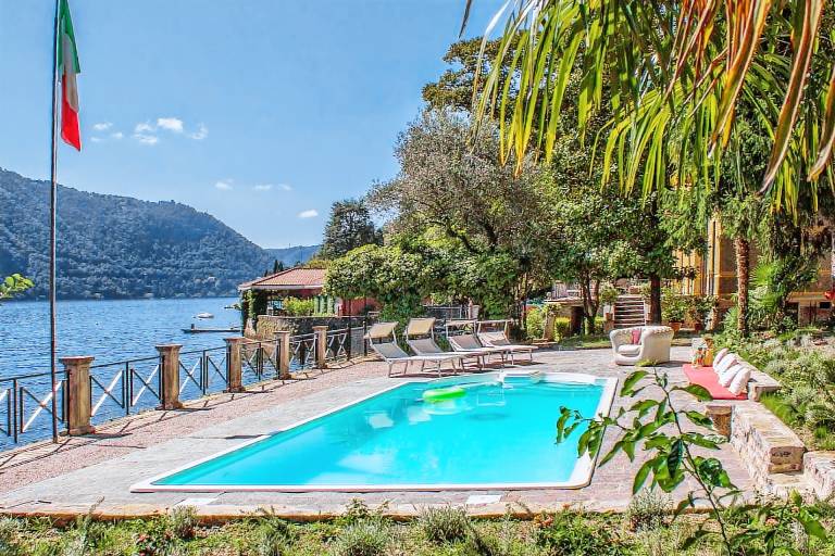 Villa Como