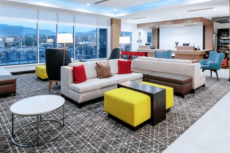 Hilton Garden Inn Colorado Springs Downtown — photo 2