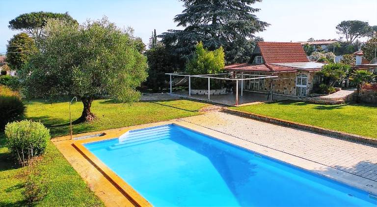 Big villa with pool | Pet-friendly in Latina
