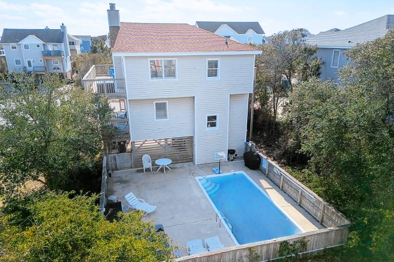 Child-friendly beautiful house with barbeque, yard & fast internet | Sea view | Beach nearby | Pets allowed in Outer Banks, NC