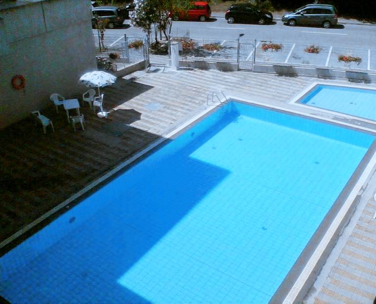 Rental apartment with terrace & pool — photo 4