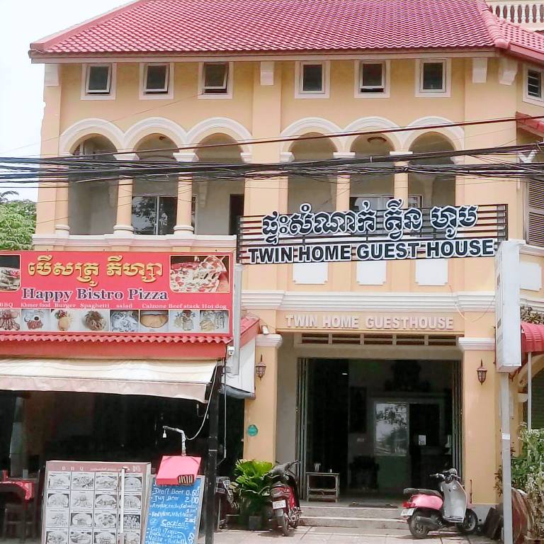TWIN HOME Guesthouse in Kampot