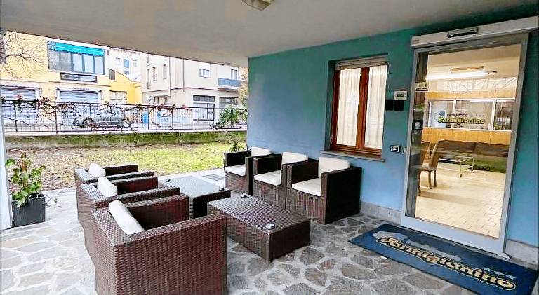 Serviced apartment with garden — photo 2