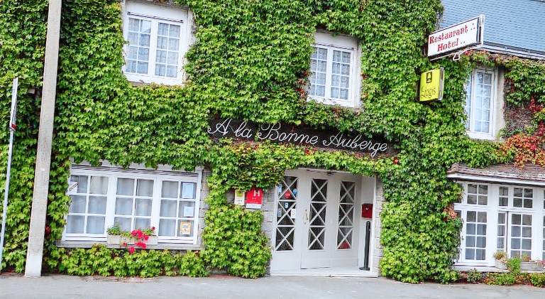 Logis Hotel A la Bonne Auberge in Laval