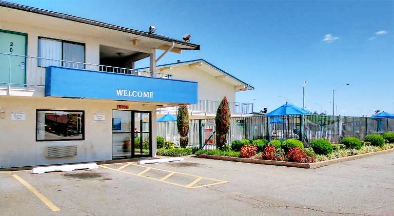 Rodeway Inn Fort Smith I-40 — photo 3
