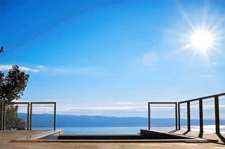 Luxury Villa Venera with Pool in Podstrana