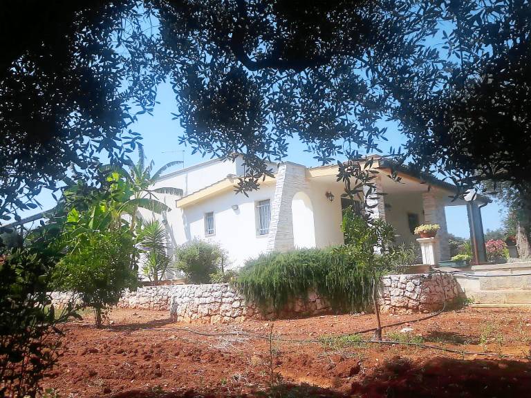 Child-friendly villa with grill, private pool & yard | Pool view | Pets are welcome — photo 2