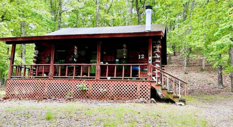 House with 1 room for 2 persons in Eureka Springs, AR
