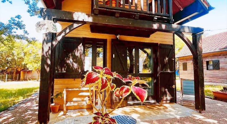 Chalet with pool — photo 4