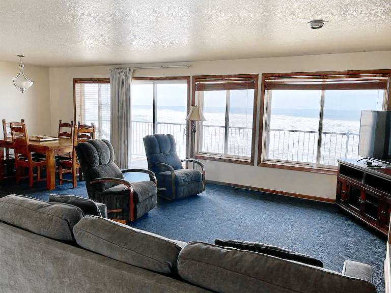 Motel  Lincoln City