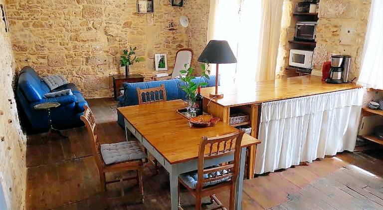 Charming vacation home with barbeque, patio & yard | Good for workation | Pets are welcome — photo 2