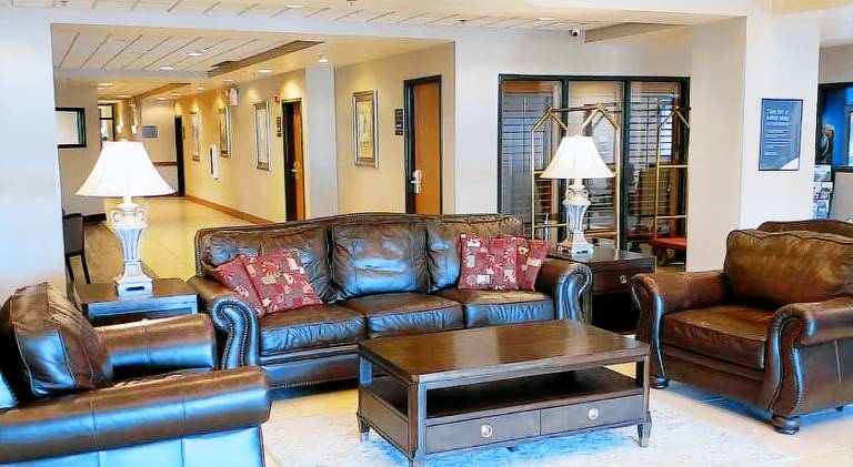 Wingate by Wyndham Coon Rapids — photo 3