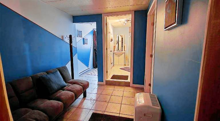 Lovely rental apartment with pool & hot tub | Pets allowed — photo 4