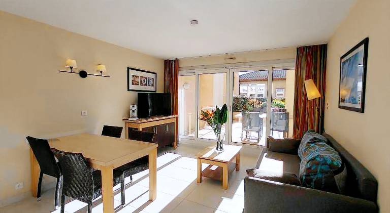 Holiday apartment with pool | Close to the beach | Dogs allowed — photo 4