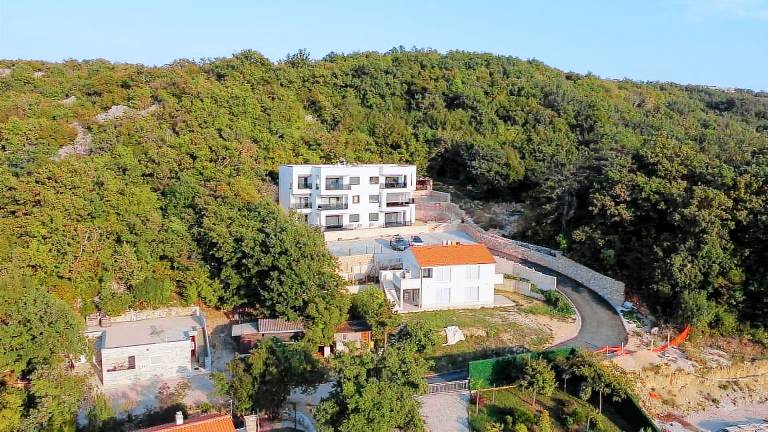 Holiday apartment with garden, balcony and sea view — photo 2