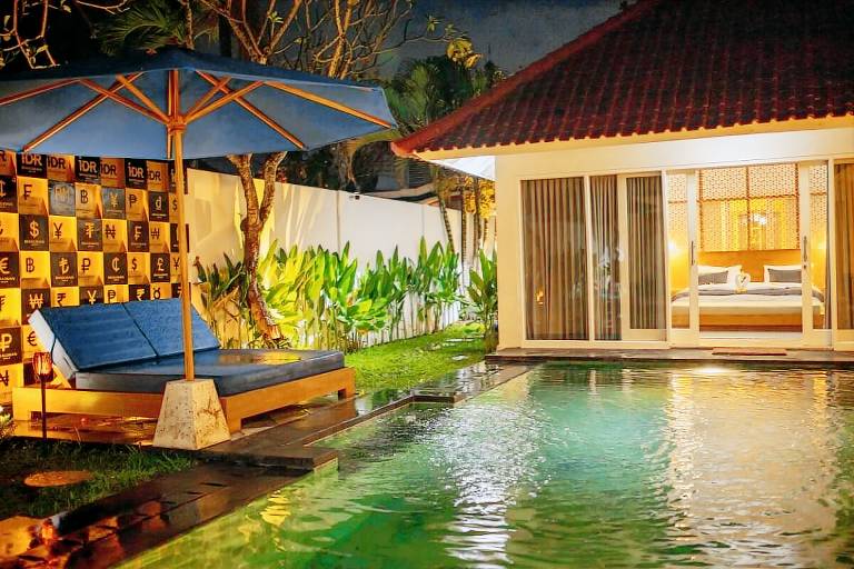 Villa with jacuzzi, garden & pool | Good for workation in Kuta