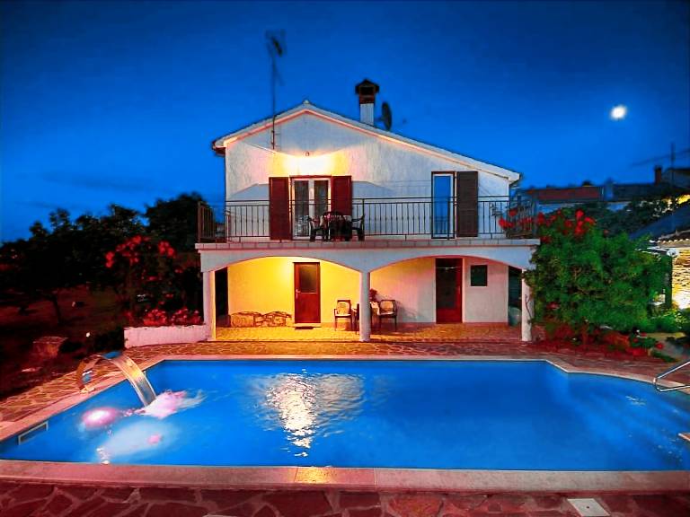 House with grill, terrace & garden | Nature view — photo 3