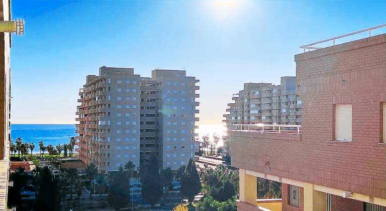 Rental apartment with private pool & patio in Oropesa del Mar