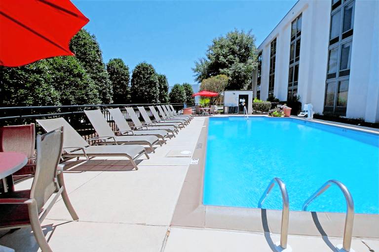 Hampton Inn Norfolk/Chesapeake (Greenbrier Area) — photo 2
